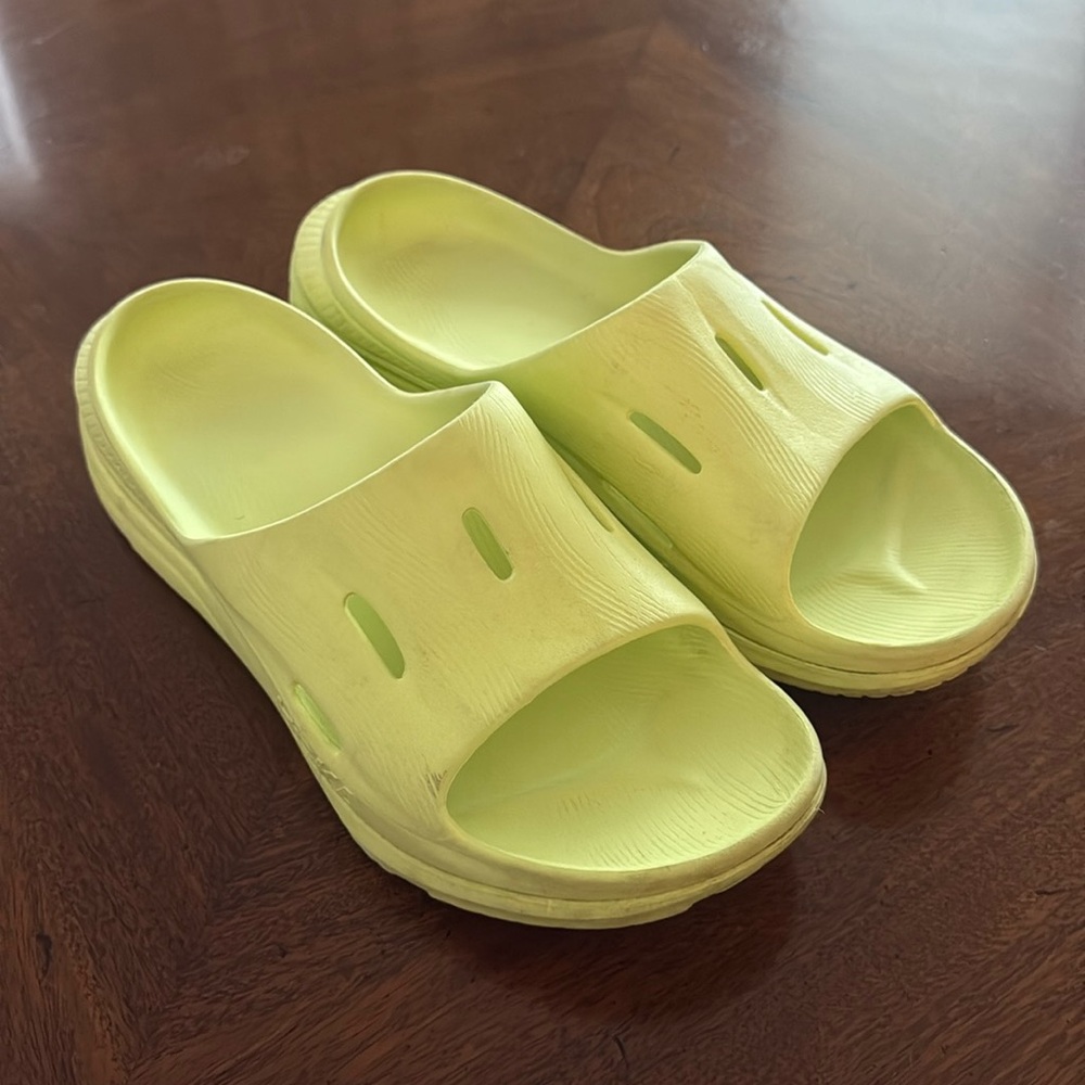 Hoka Ora Men’s Size 12 Recovery Slides